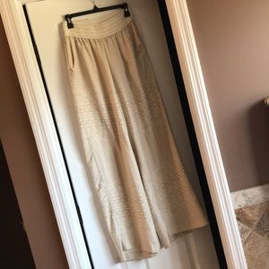 Maurice’s wife leg dress pant. Only worn twice.